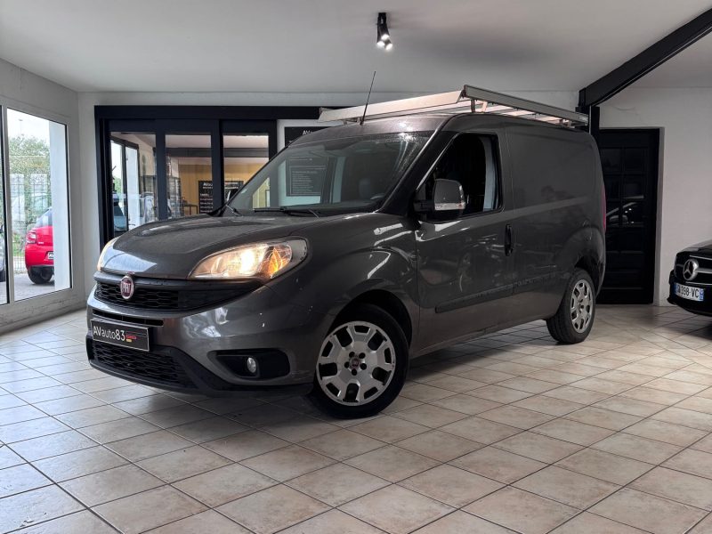 Fiat Doblo Cargo 1.6 Multijet 105 – 2015 – 3 places – Radar / Clim / GPS – Prêt à travailler 