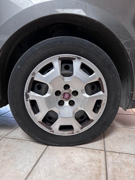 Fiat Doblo Cargo 1.6 Multijet 105 – 2015 – 3 places – Radar / Clim / GPS – Prêt à travailler 