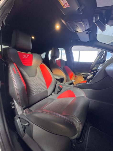  FORD FOCUS 2.0 TDCi 185 ST PowerShift - Garantie 12 mois - distribution neuve 