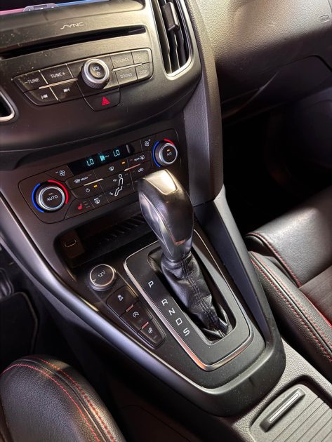  FORD FOCUS 2.0 TDCi 185 ST PowerShift - Garantie 12 mois - distribution neuve 